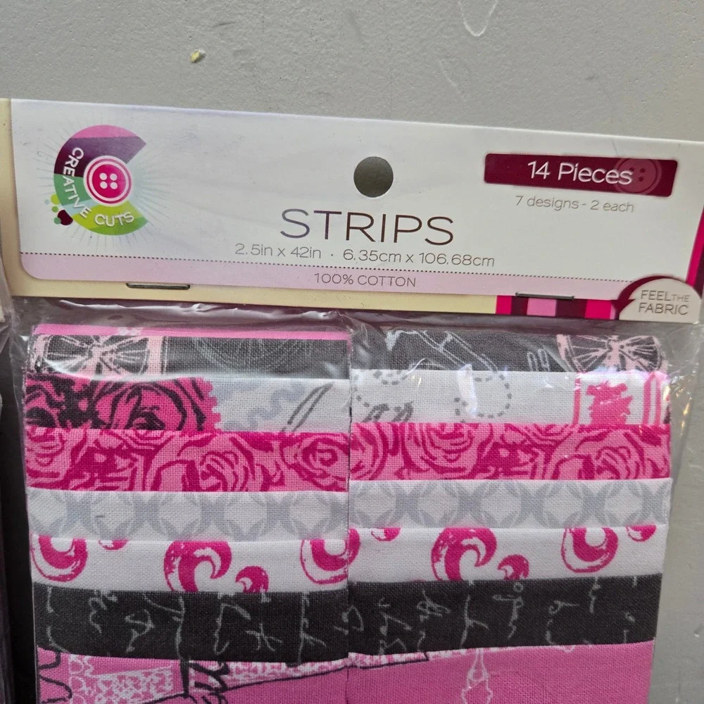 Creative Cuts Pink Paris Strips 2.5x42 28pc Lot Cotton Fabric Jelly Roll Style